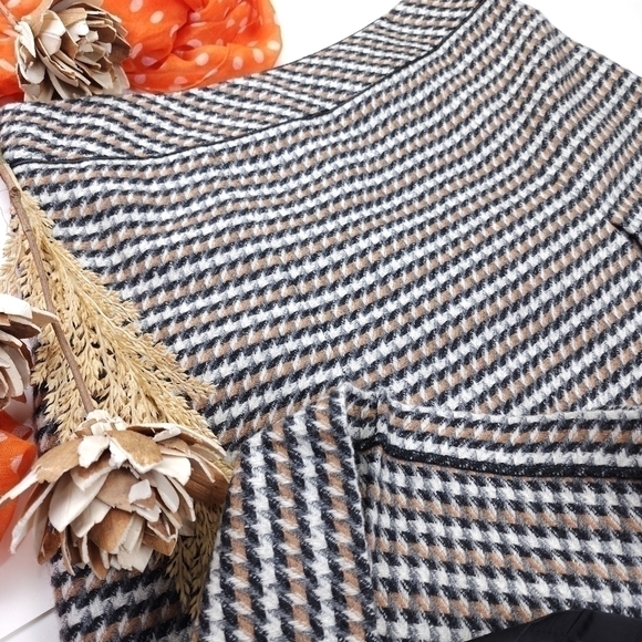 Talbots Grey White Cream Thick Plaid Pleated Knit Skirt Sz 10 - Picture 4 of 11